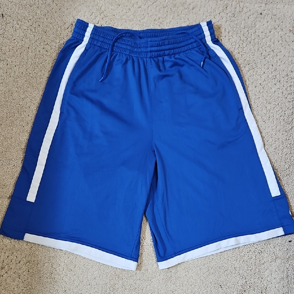 Nike Dri-FIT basketball shorts in royal blue with white stripes Size Medium